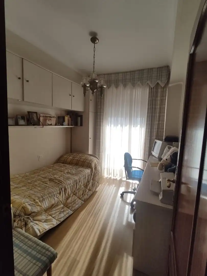 Bedroom of Flat for sale in Sevilla  with Air Conditioner, Heating and Parquet flooring
