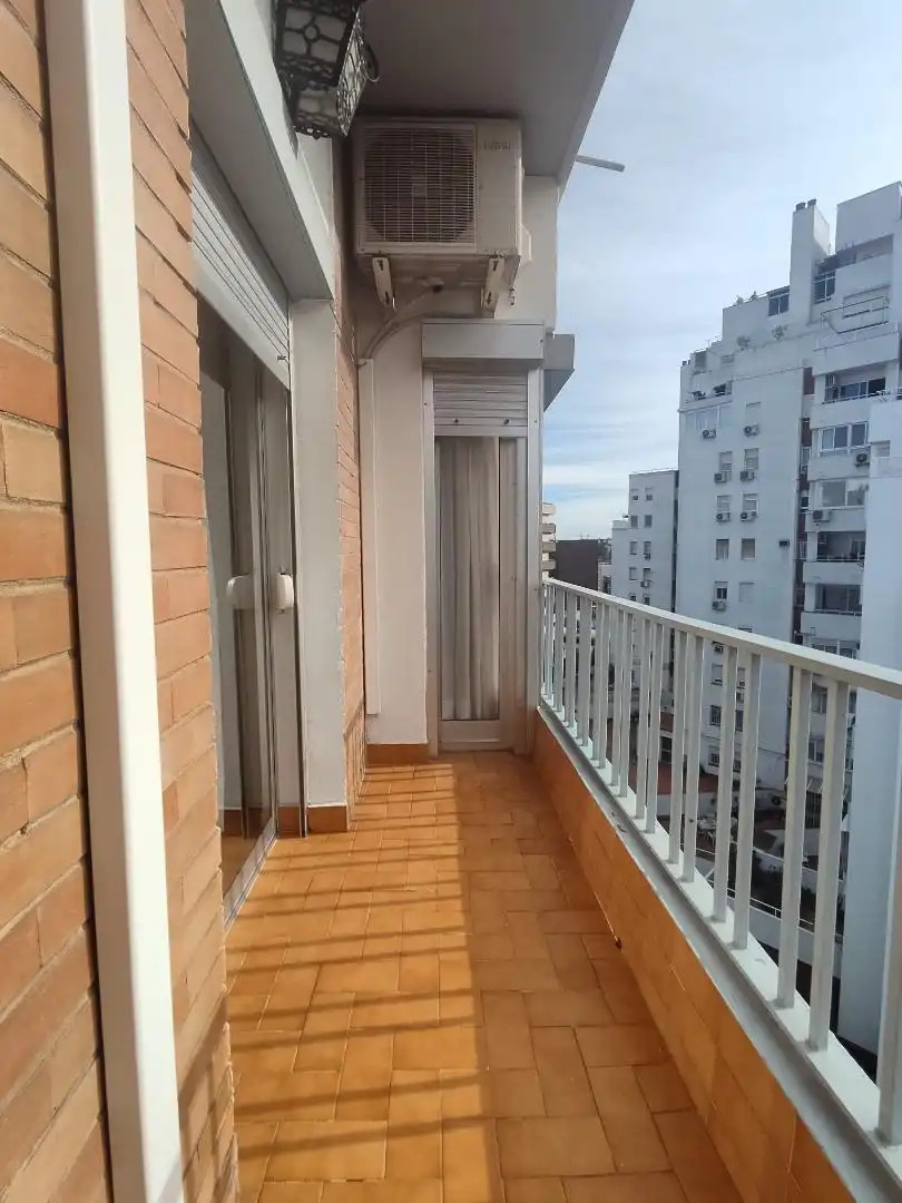 Balcony of Flat for sale in Sevilla  with Air Conditioner, Heating and Parquet flooring