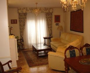 Living room of Duplex for sale in Pinto  with Air Conditioner and Balcony