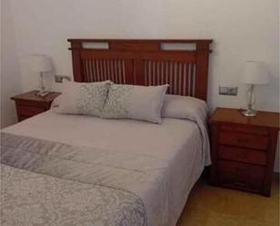 Bedroom of Flat to rent in Pilas  with Terrace and Furnished