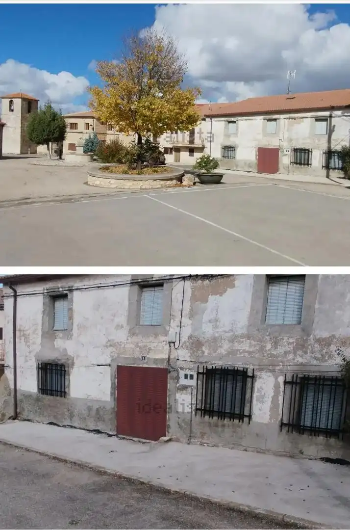 Casa o xalet en venda a Plaza Mayor, 4, Campisábalos Vista exterior de Casa o xalet en venda en Campisábalos amb Moblat