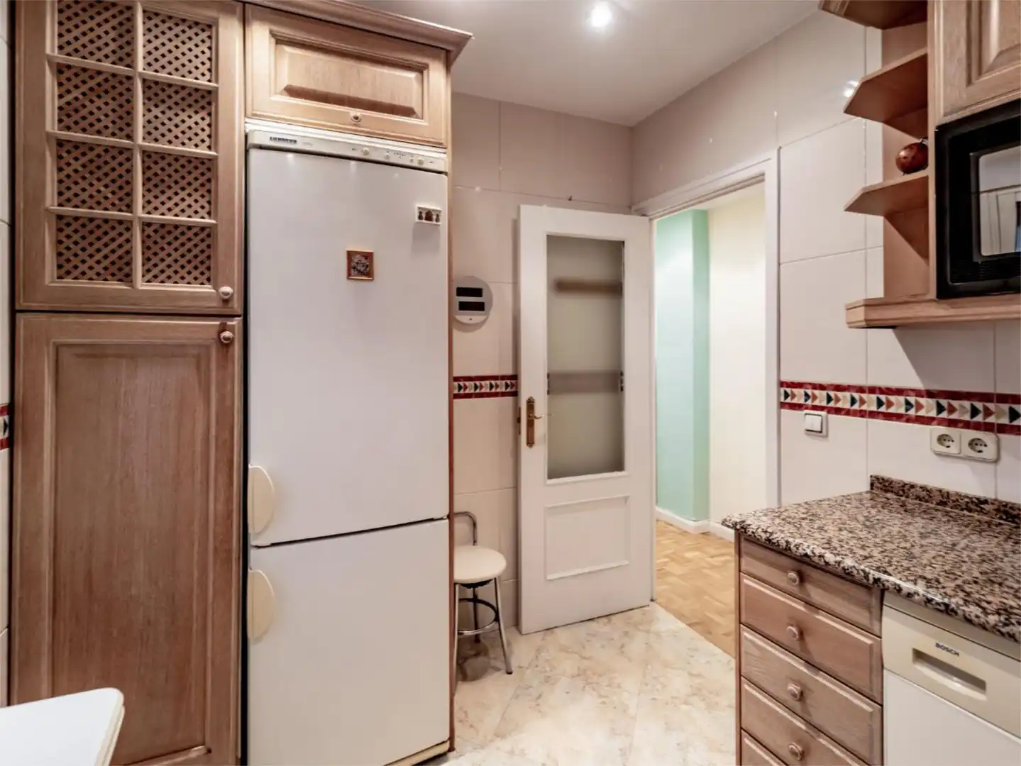 Room in Calle de O'Donnell, 58, Estrella Room in Calle de O'Donnell, 58, Estrella