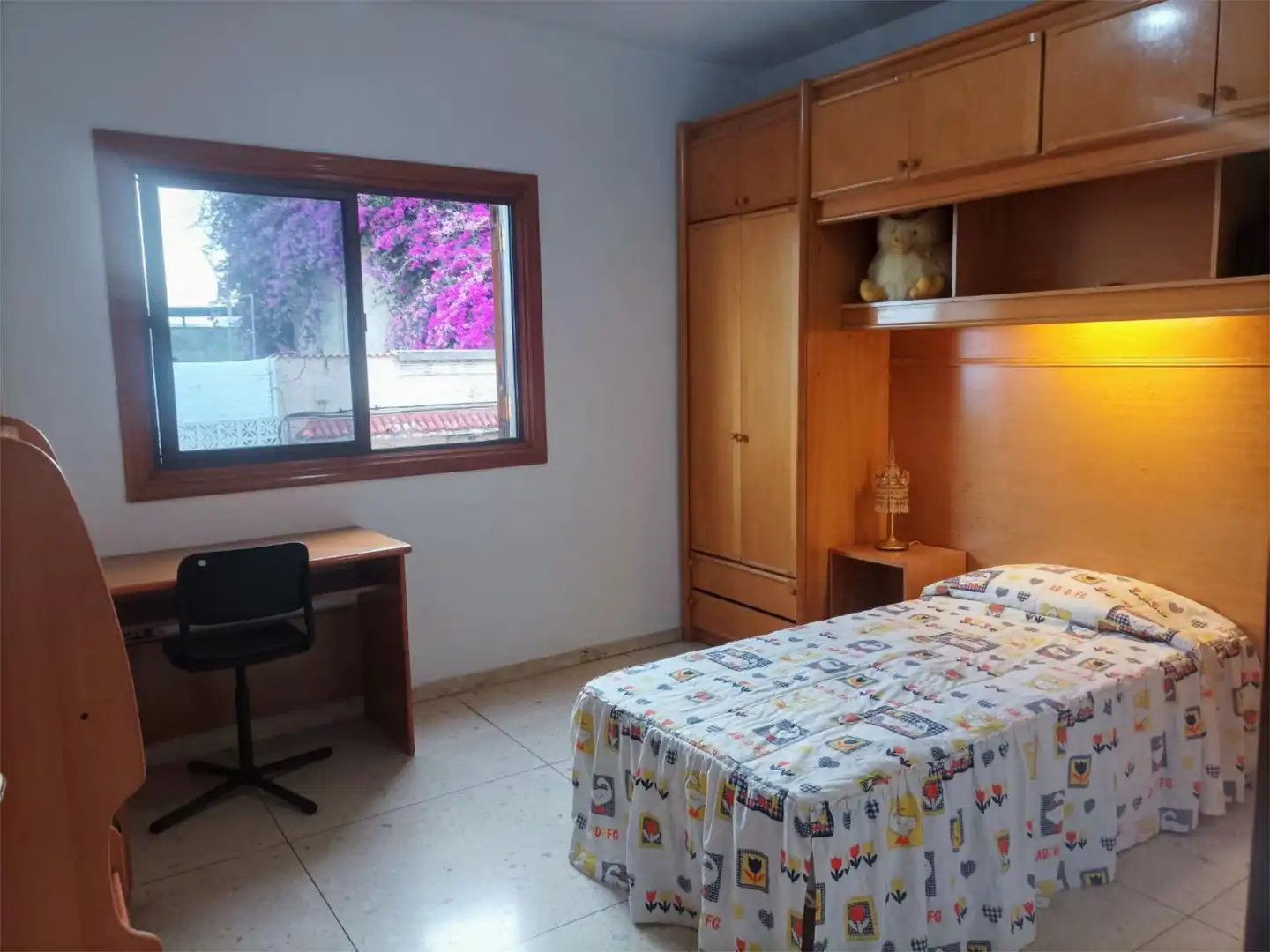 Room in Calle Jose Antonio Escuder, 2, Villa Ascensión - El Perú - Cruz del Señor