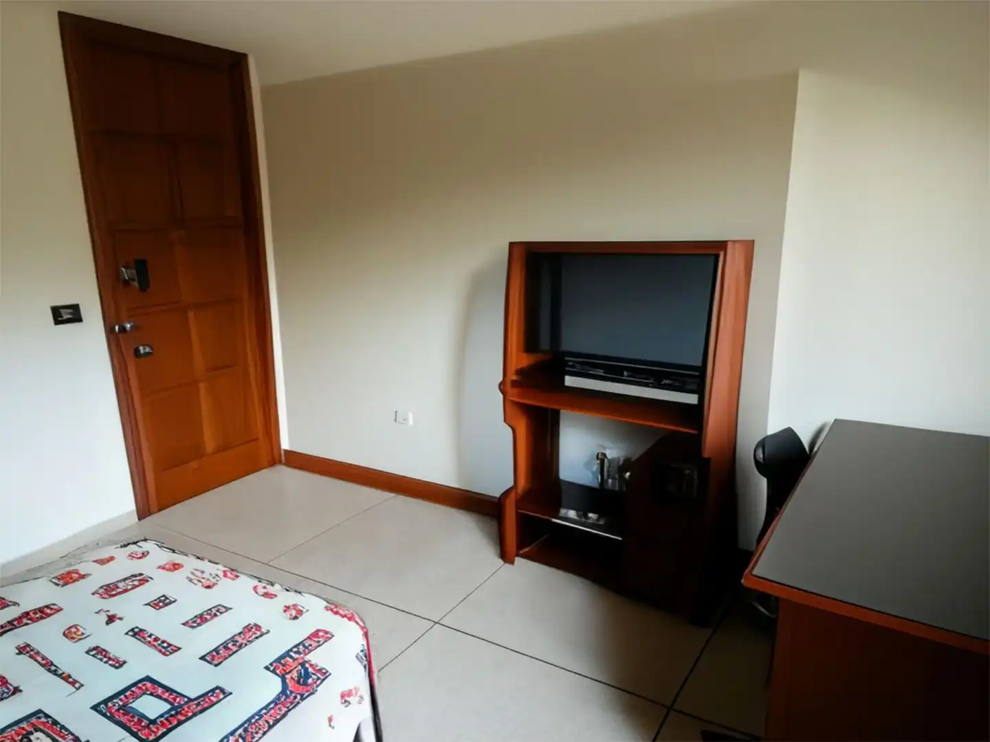 Room in Calle Jose Antonio Escuder, 2, Villa Ascensión - El Perú - Cruz del Señor