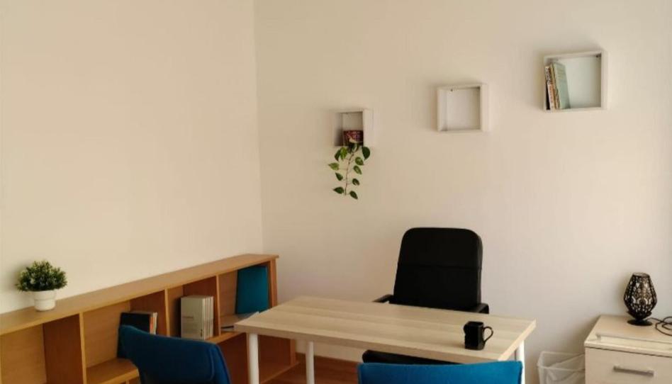 Foto 1 de Oficina de alquiler en Plaza Prosperidad, 3, Ciudad Jardín, Madrid