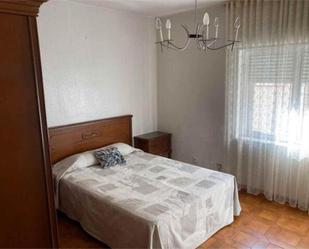 Bedroom of Flat to rent in Valverde de la Virgen  with Terrace