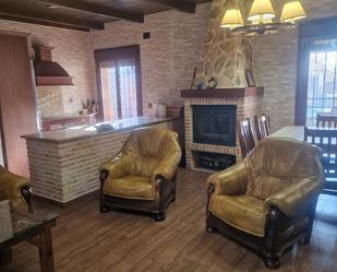 Living room of House or chalet for sale in Talavera de la Reina  with Air Conditioner, Heating and Private garden