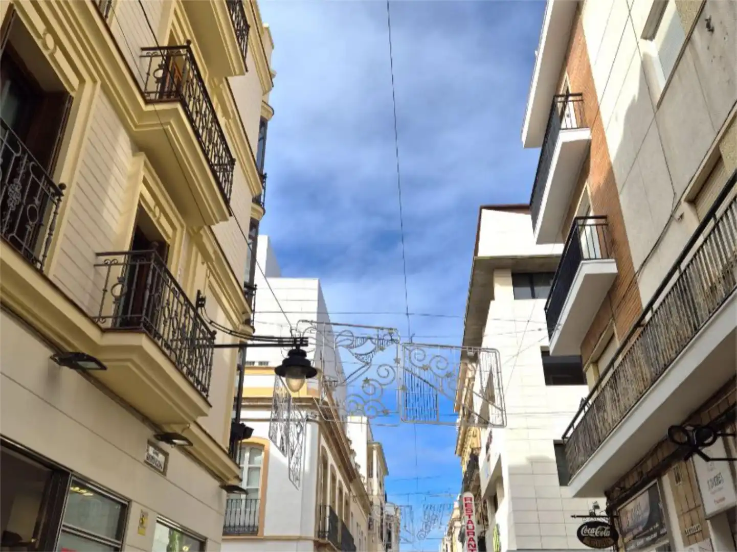 Casa adosada en venda a Calle Concepción, 10, Centro Vista exterior de Casa adosada en venda en Huelva amb Terrassa i Balcó