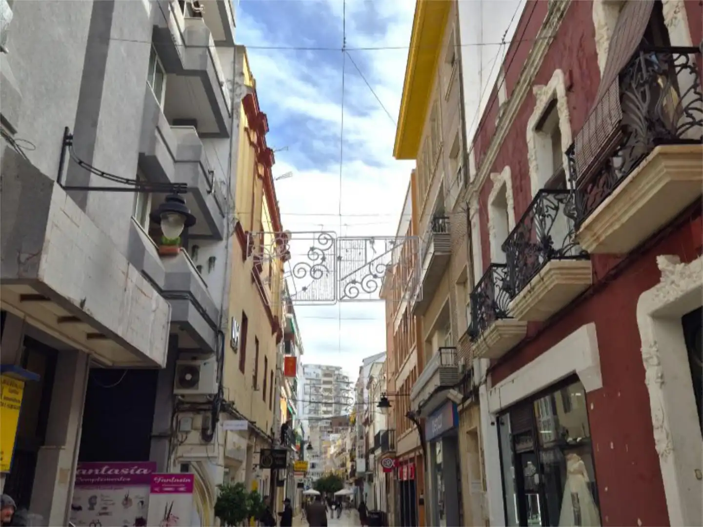 Casa adosada en venda a Calle Concepción, 10, Centro Vista exterior de Casa adosada en venda en Huelva amb Terrassa i Balcó