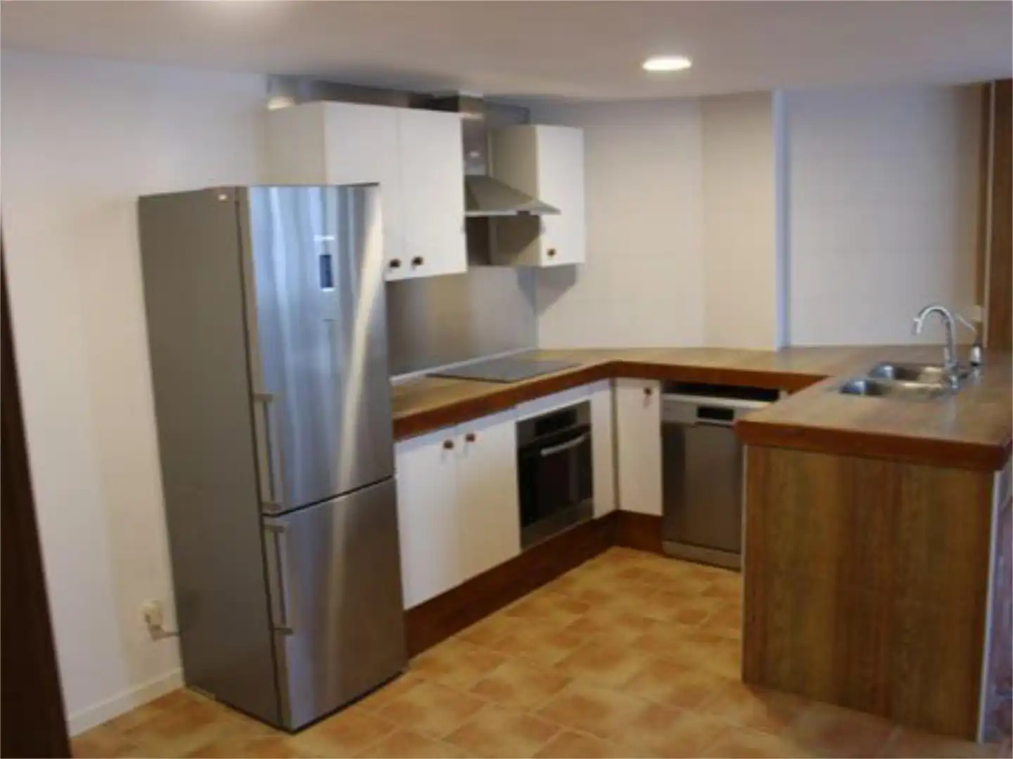 Casa adosada en venta en Carrer Pintor Sorolla, 40, Salafranca - Lloixa Cocina de Casa adosada en venta en Sant Joan d'Alacant con Aire acondicionado y Terraza