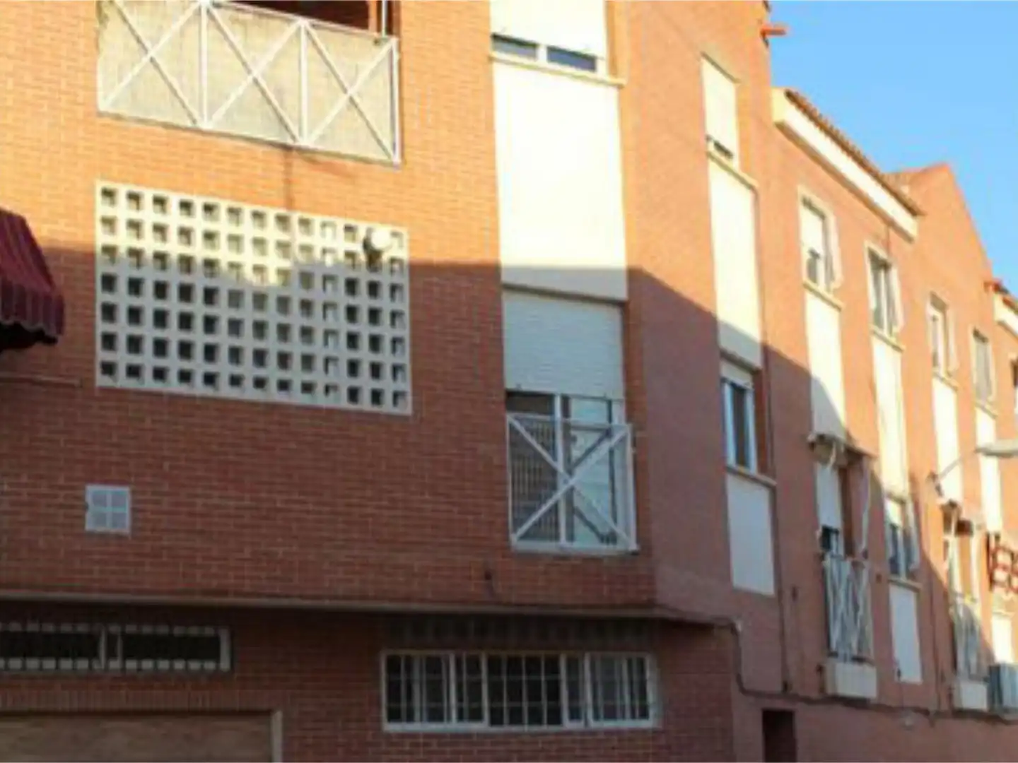 Casa adosada en venta en Carrer Pintor Sorolla, 40, Salafranca - Lloixa Vista exterior de Casa adosada en venta en Sant Joan d'Alacant con Aire acondicionado y Terraza
