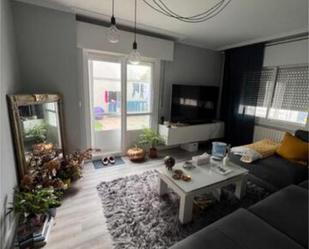 Living room of Flat for sale in Santiago de Compostela   with Heating, Terrace and Storage room