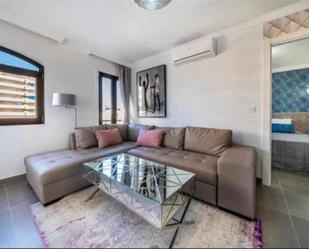 Sala d'estar de Apartament en venda en Marbella