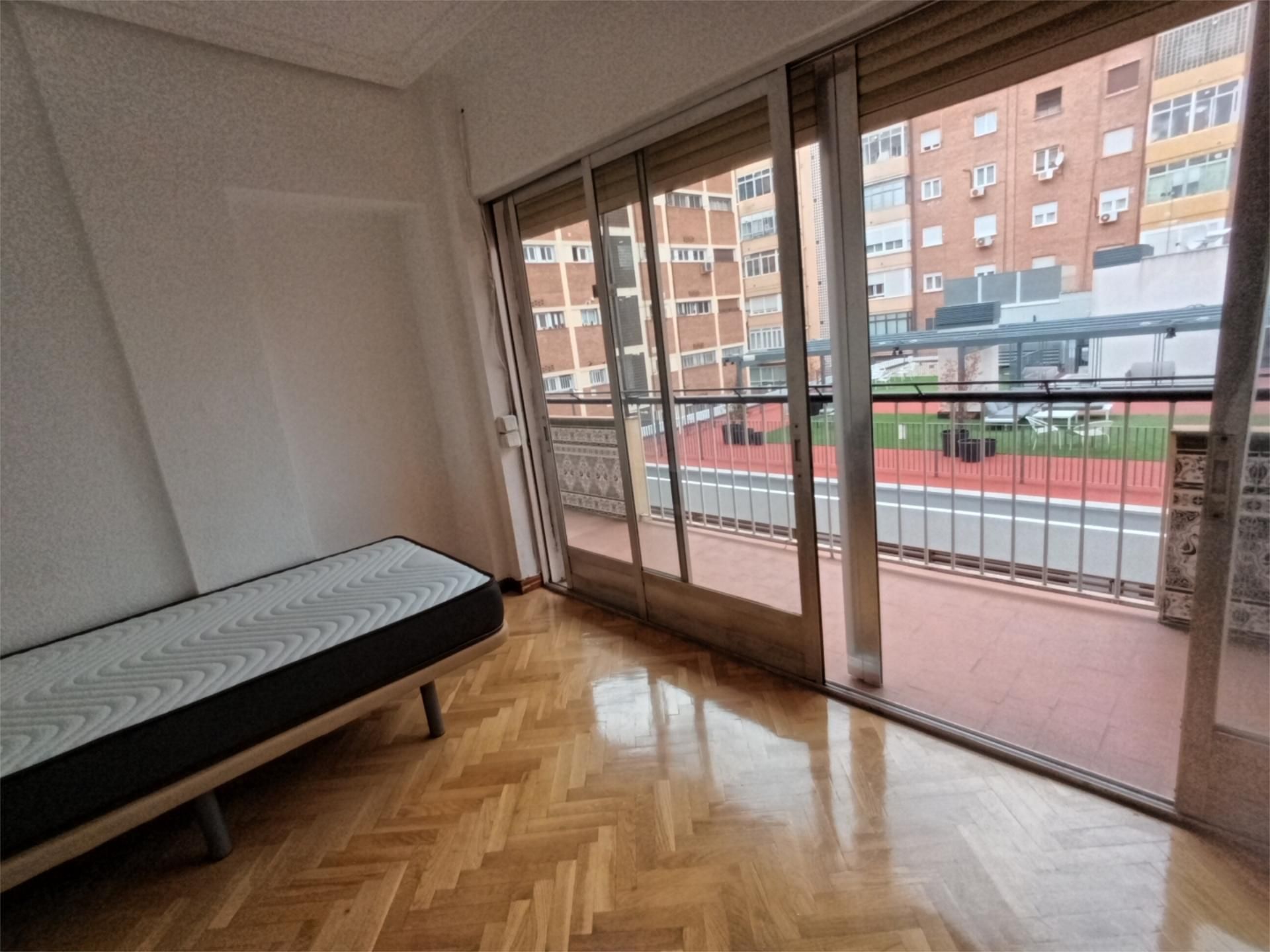 Pis per a compartir a Calle de Mauricio Legendre, 5, Castilla