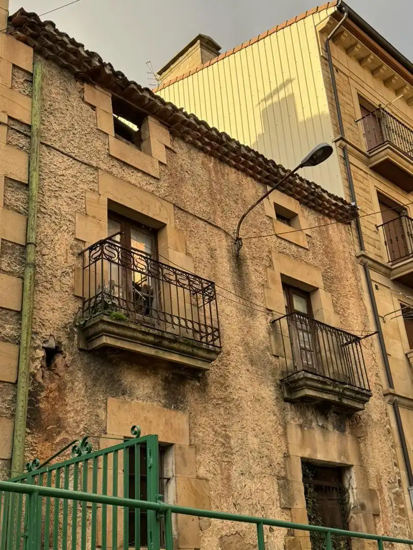 Balcony of Detached homes for sale in Quintanar de la Sierra