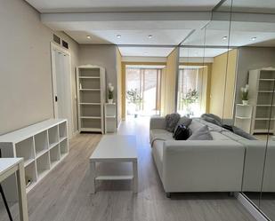 Living room of Apartment to rent in  Madrid Capital  with Air Conditioner, Heating and Parquet flooring