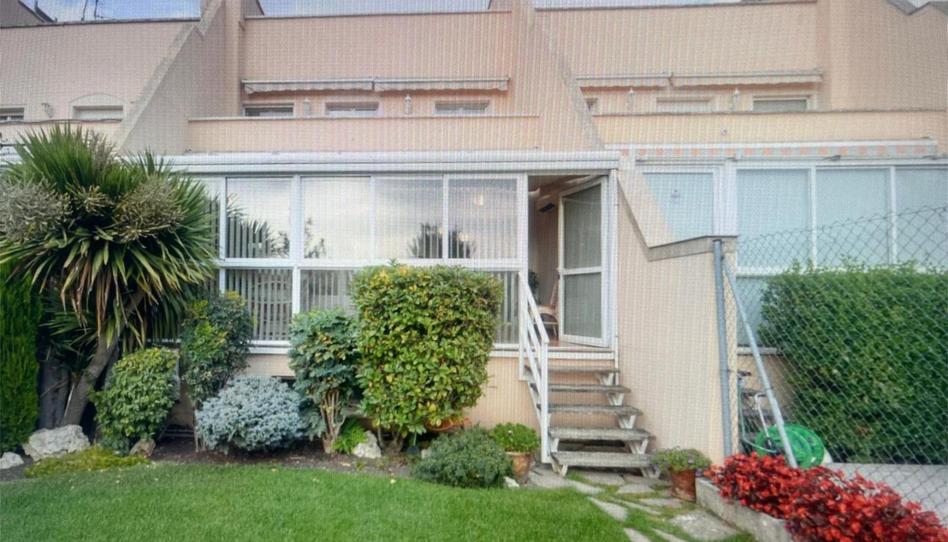 Single-family semi-detached for sale in Calle Aranegi, 96, Zizur Mayor / Zizur Nagusia, Navarra - image 1 Photo 1 of Single-family semi-detached for sale in Calle Aranegi, 96, Zizur Mayor / Zizur Nagusia, Navarra