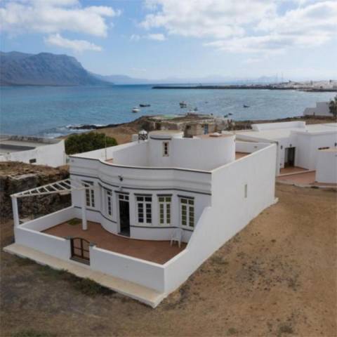 Casa-chalet en Venta en Calle Calima, 99 en La Graciosa