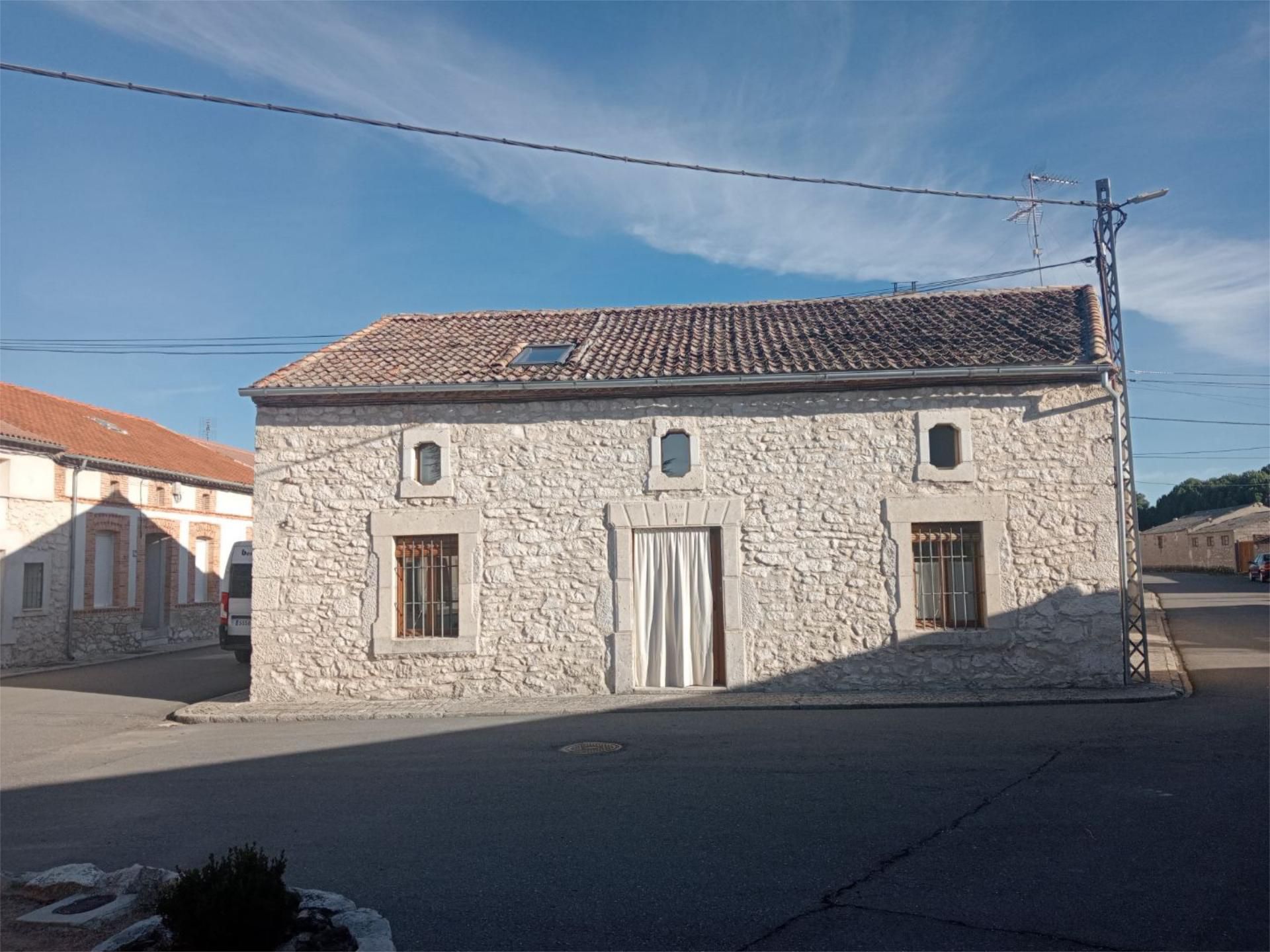 Exterior view of Flat for sale in Frumales  with Heating, Private garden and Furnished