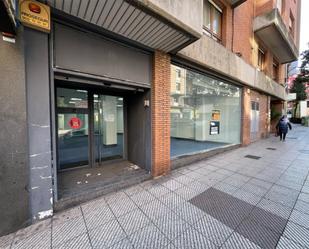 Vista exterior de Local de lloguer en Oviedo  amb Aire condicionat i Calefacció