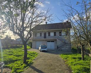 Vista exterior de Casa o xalet en venda en Paderne de Allariz amb Terrassa