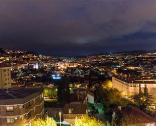 Vista exterior de Pis en venda en Vigo  amb Balcó