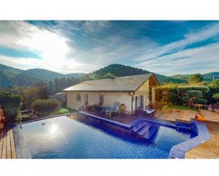 Piscina de Casa o xalet en venda en Corbera de Llobregat amb Aire condicionat, Terrassa i Piscina