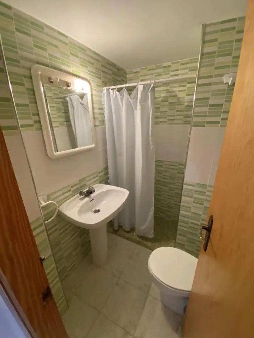 Piso en venta en Calle Pedro de Alvarado, 7, Los Urrutias Baño de Piso en venta en Cartagena con Terraza, Amueblado y Horno