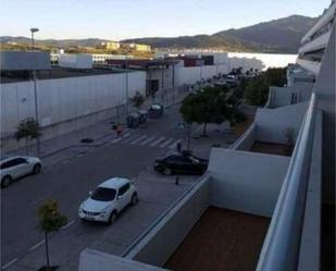 Vista exterior de Pis en venda en Algeciras amb Calefacció, Jardí privat i Terrassa