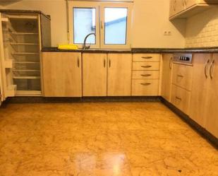 Cuina de Apartament de lloguer en Vilalba amb Calefacció, Terrassa i Moblat