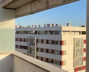 Vista exterior de Àtic en venda en Burgos Capital amb Calefacció, Terrassa i Traster