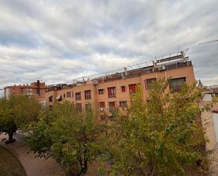 Vista exterior de Pis en venda en Getafe amb Aire condicionat i Terrassa