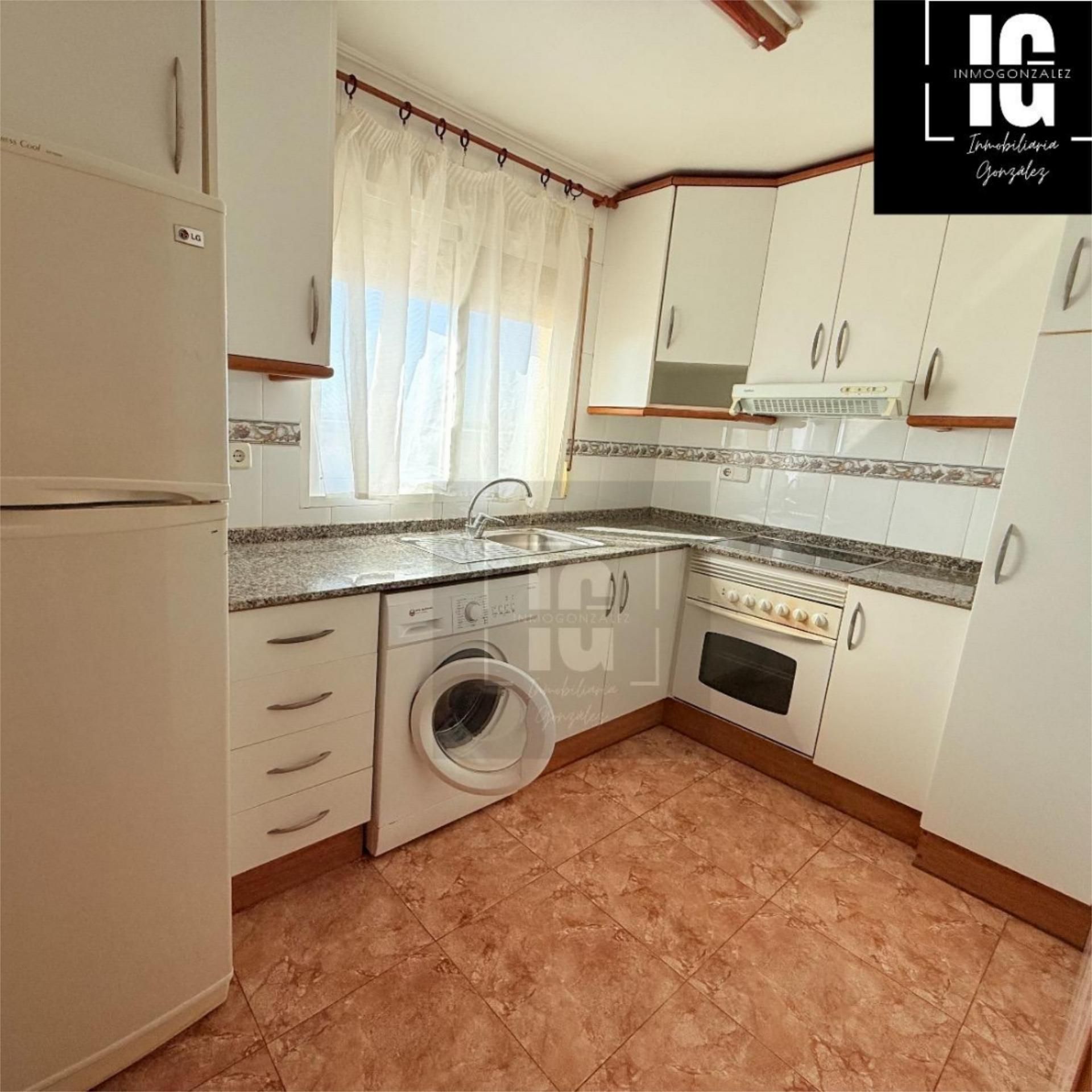 Kitchen of Flat for sale in Los Alcázares  with Air Conditioner, Private garden and Swimming Pool