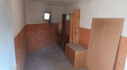 Foto 3 von Fabrikhallen zum Verkauf in Avenida de Valencia, 26, Requena, Valencia