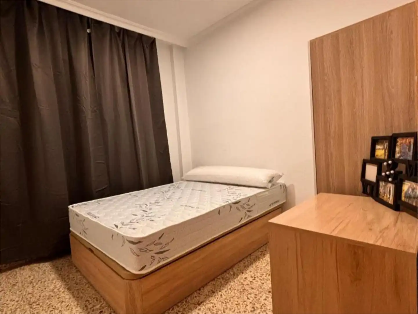 Habitación en Avenida Villena, 19, Caudete Habitación de Piso para compartir en Caudete con Aire acondicionado, Calefacción y Amueblado