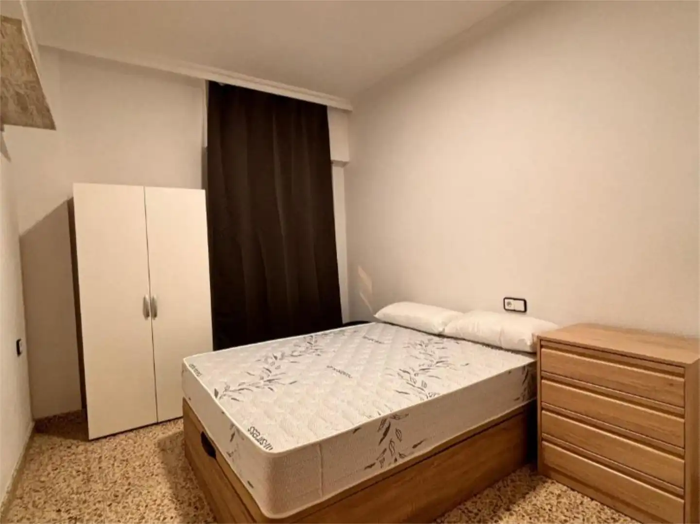 Habitación en Avenida Villena, 19, Caudete Habitación de Piso para compartir en Caudete con Aire acondicionado, Calefacción y Amueblado