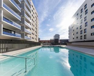 Swimming pool of Planta baja to rent in Badalona  with Air Conditioner, Heating and Parquet flooring