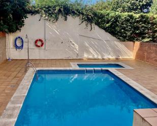 Swimming pool of Flat to rent in  Barcelona Capital  with Air Conditioner, Heating and Parquet flooring