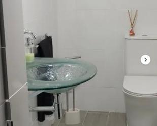 Bathroom of Flat to rent in Oliva  with Air Conditioner