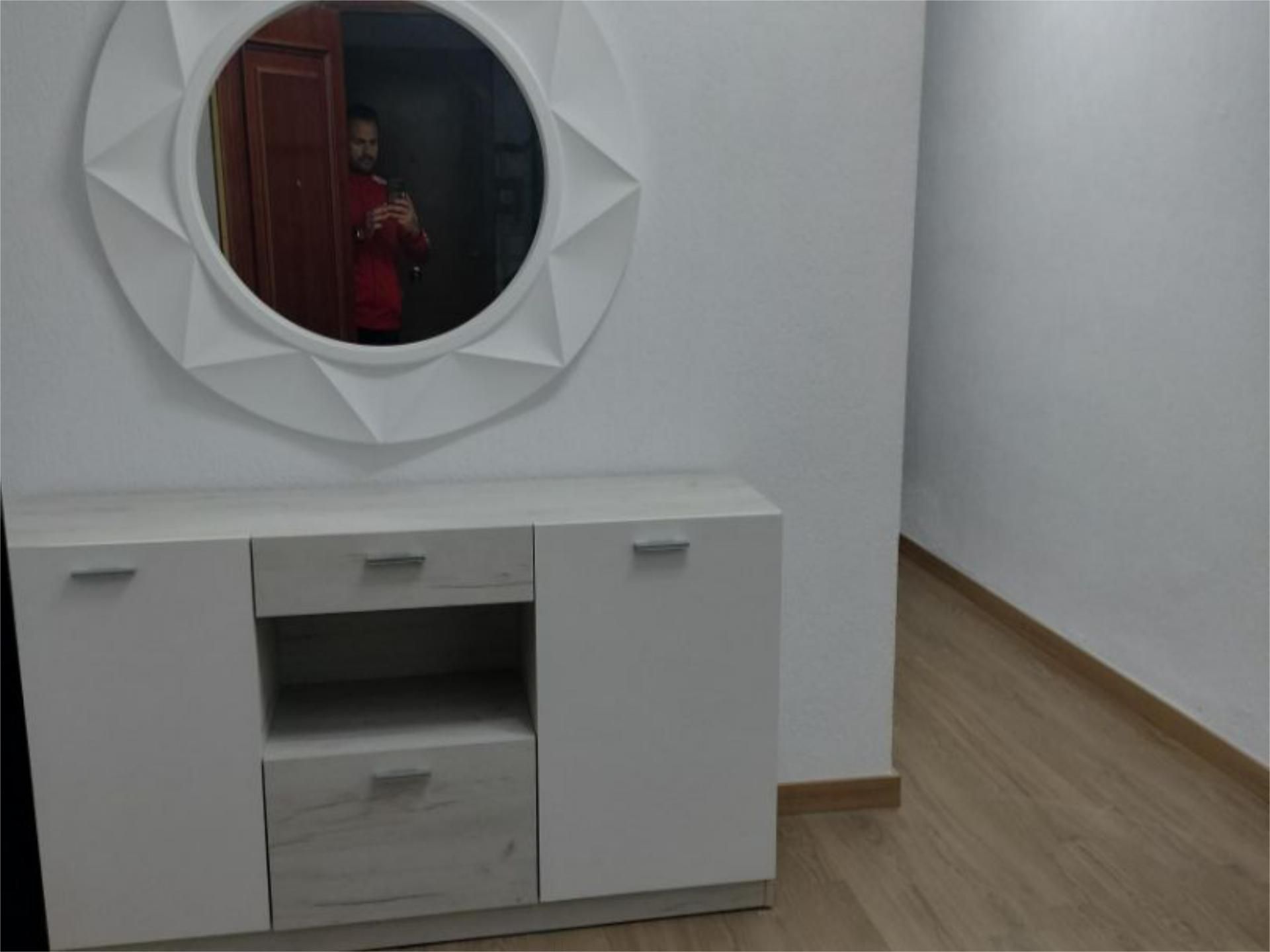 Pis de lloguer en  Huelva Capital amb Calefacció, Parquet i Moblat