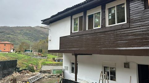 Foto 4 de Casa adosada en venda a Lugar la Viguillina, 67, Lena, Asturias