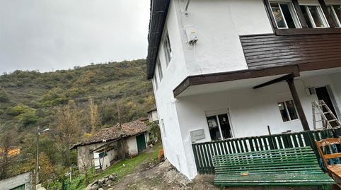 Foto 5 de Casa adosada en venda a Lugar la Viguillina, 67, Lena, Asturias
