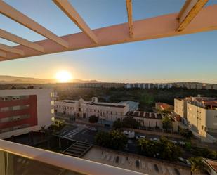 Vista exterior de Pis de lloguer en Las Palmas de Gran Canaria amb Terrassa i Piscina