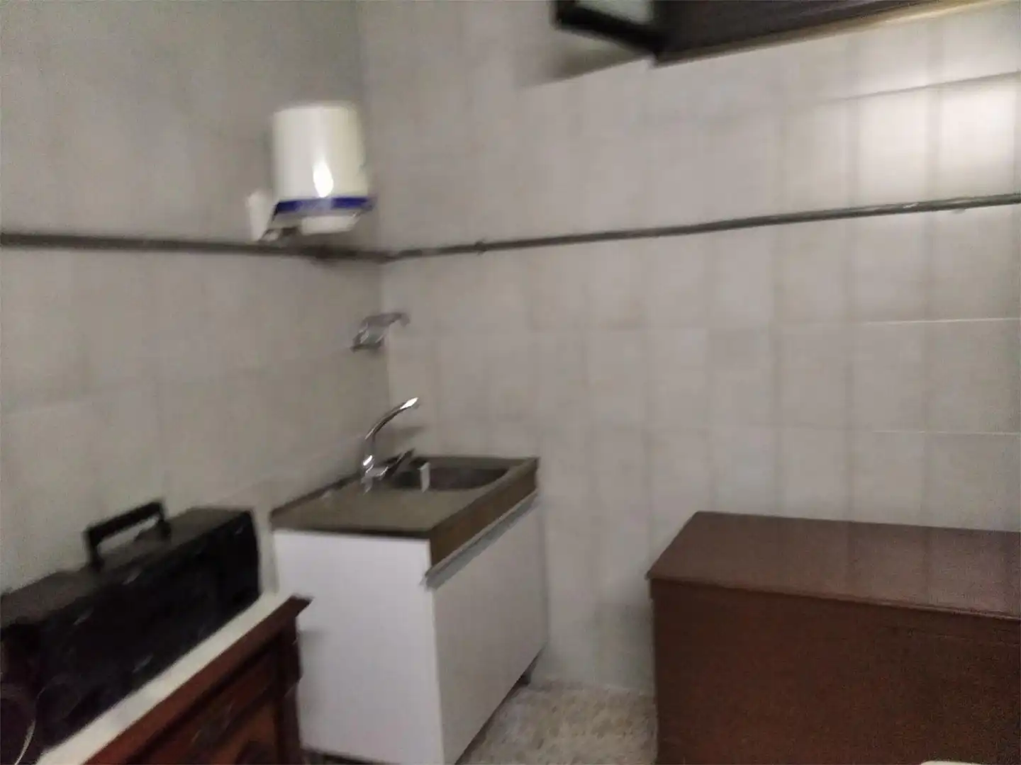 Cuina de Casa o xalet en venda en San Esteban de la Sierra amb Calefacció, Moblat i Balcó