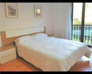 Bedroom of Apartment for sale in Cee  with Heating, Private garden and Terrace