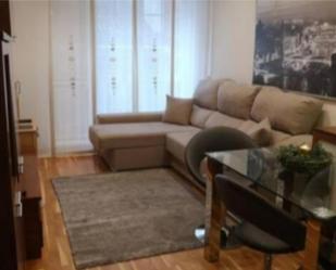 Living room of Flat to rent in A Coruña Capital   with Heating, Parquet flooring and Furnished