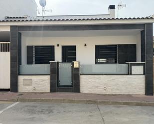 Exterior view of Single-family semi-detached for sale in Málaga Capital  with Air Conditioner, Heating and Terrace