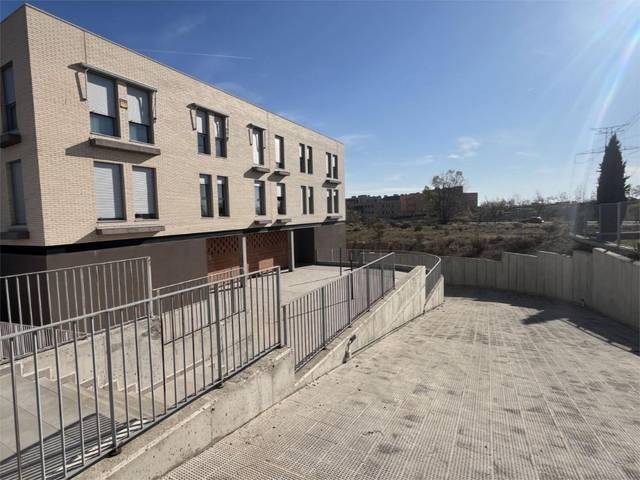 Local comercial en Venta en Calle de San Fernando, 12 en Las Castañeras - Bulevar