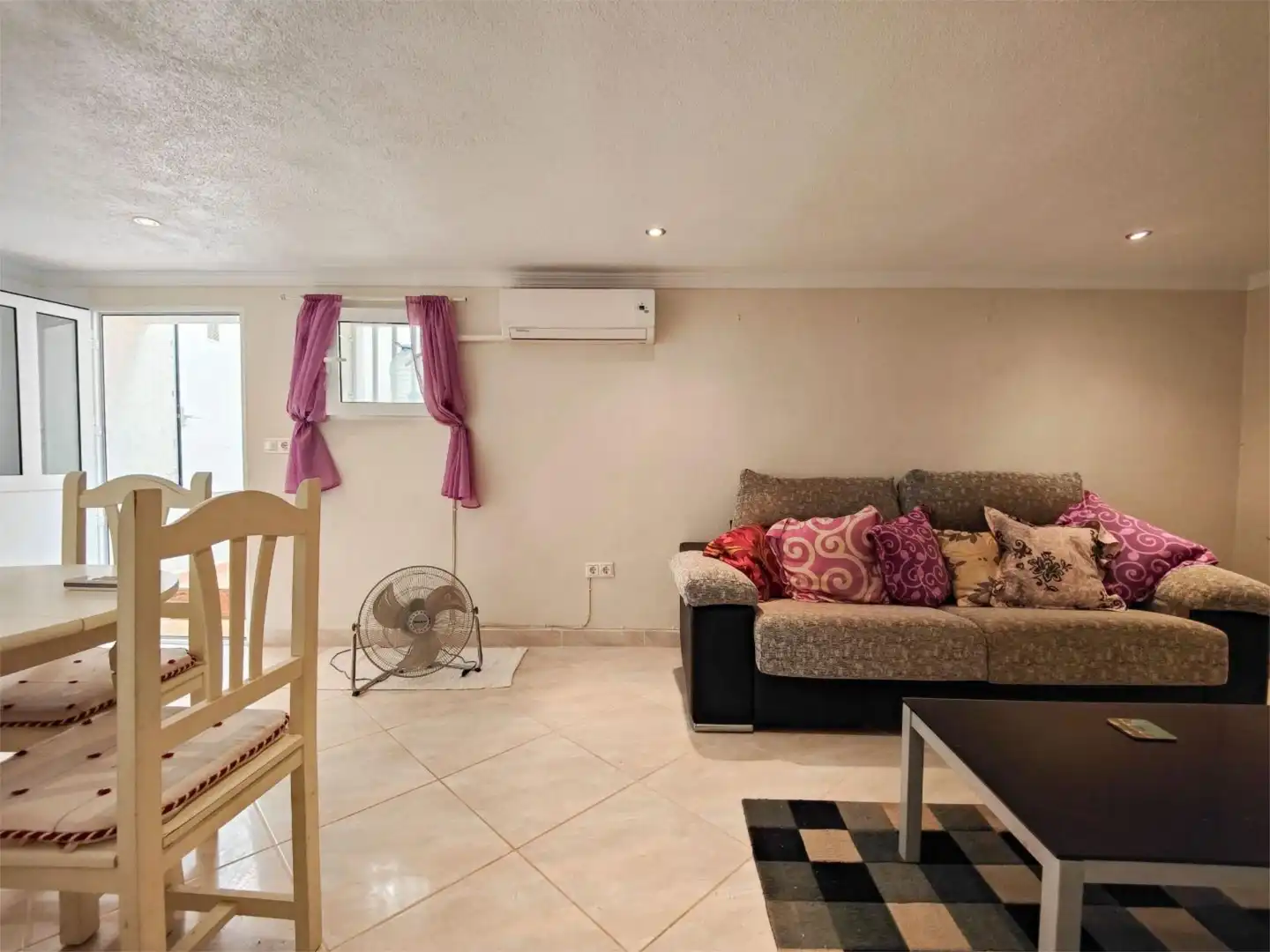 Houses for sale in Calle Manuel Espinosa Maciá, 27, Zona los Frutales Bedroom of Houses for sale in Torrevieja with Air Conditioner, Terrace and Swimming Pool