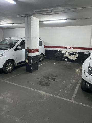 Garaje en Alquiler en Carrer de Sant Lluís, 2 en Vila de Gràcia